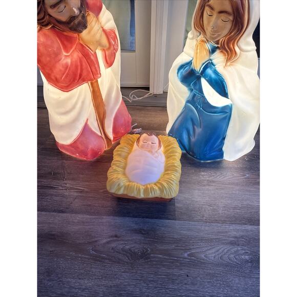 Vintage General Foam Christmas Blow Mold 3 Piece 27" Joseph Mary and Baby Jesus - Picture 2 of 13